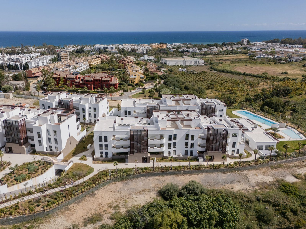 3 Bed Apartment for sale in Estepona Costa Del Sol, Málaga, Spain