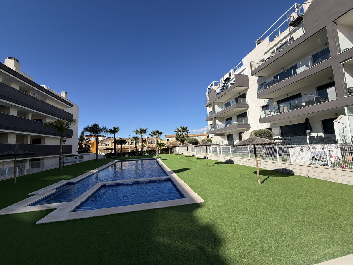 Se vende Ático de 2 dormitorios en Costa Blanca, Alicante, España