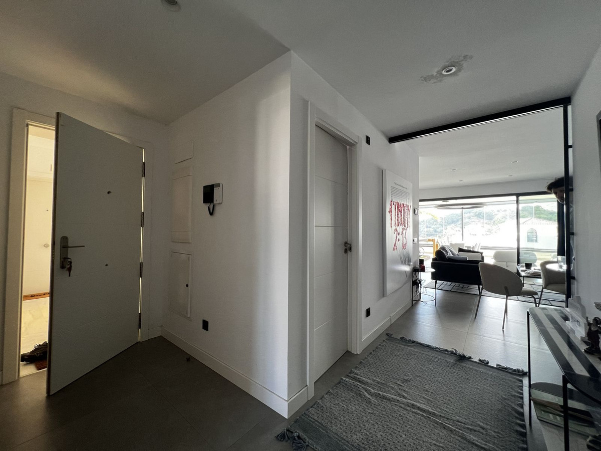 2 Bed Apartment for sale in Estepona Costa Del Sol, Málaga, Spain