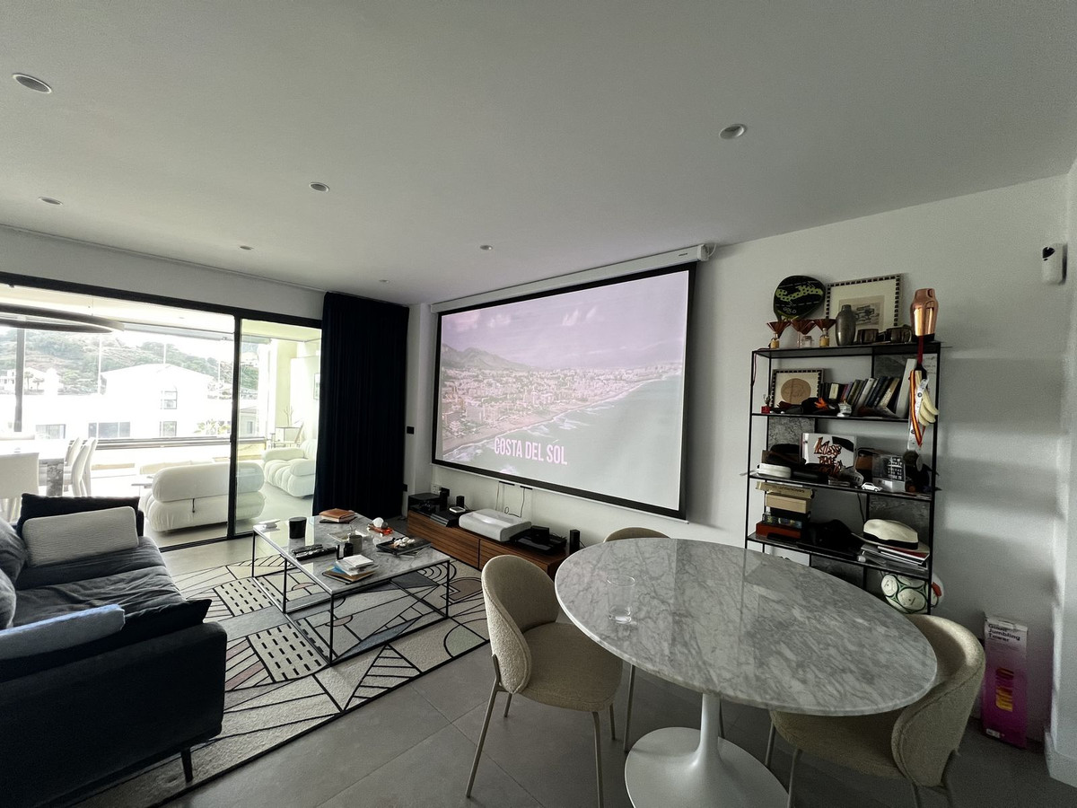 2 Bed Apartment for sale in Estepona Costa Del Sol, Málaga, Spain