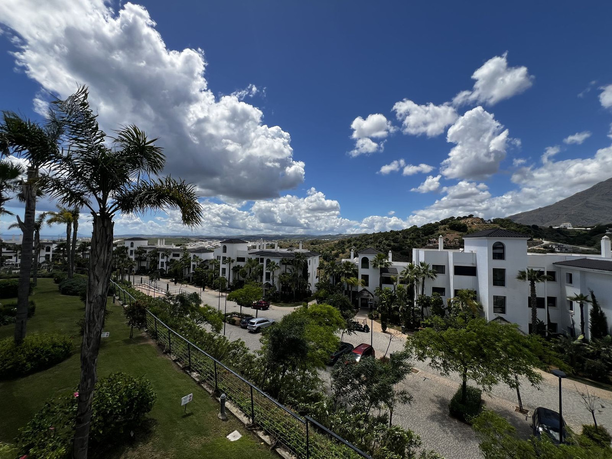 2 Bed Apartment for sale in Estepona Costa Del Sol, Málaga, Spain