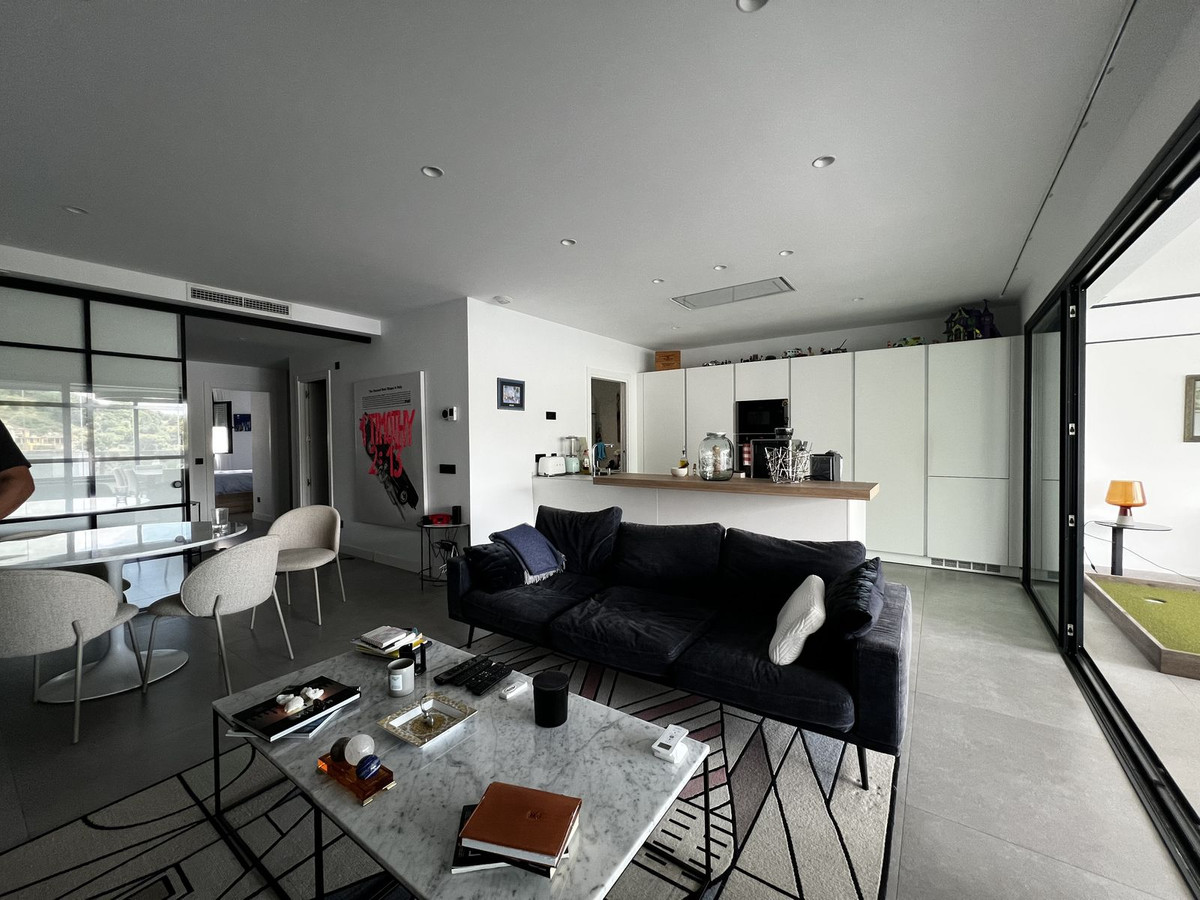 2 Bed Apartment for sale in Estepona Costa Del Sol, Málaga, Spain
