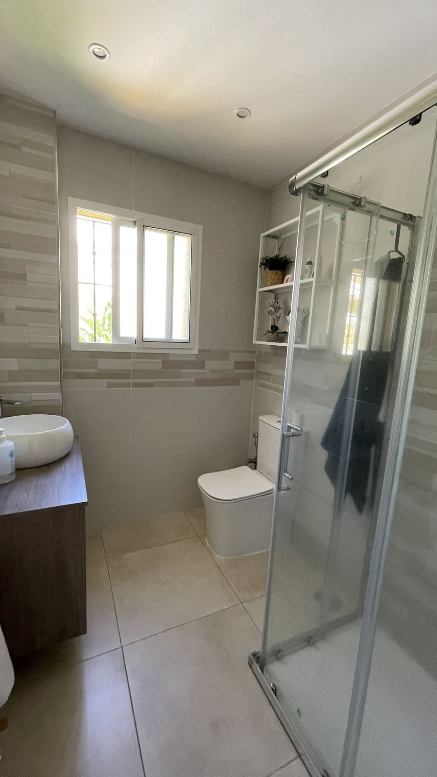 3 Bed Apartment for sale in Estepona Costa Del Sol, Málaga, Spain