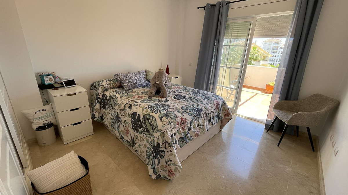 3 Bed Apartment for sale in Estepona Costa Del Sol, Málaga, Spain