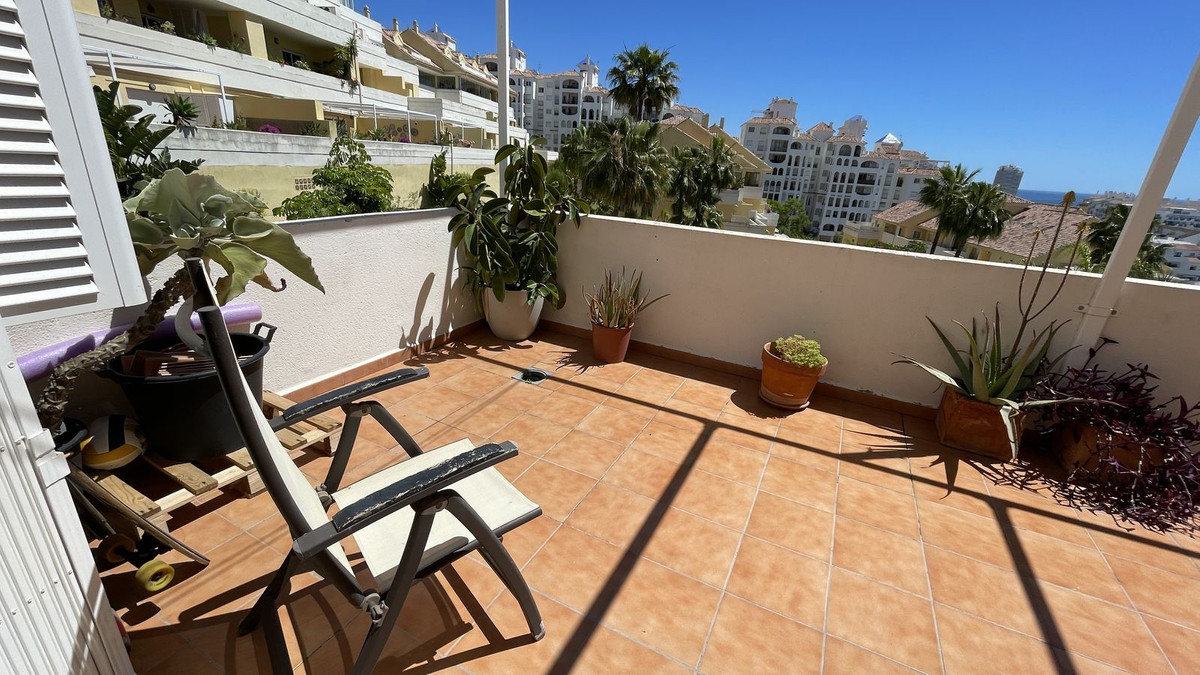 3 Bed Apartment for sale in Estepona Costa Del Sol, Málaga, Spain