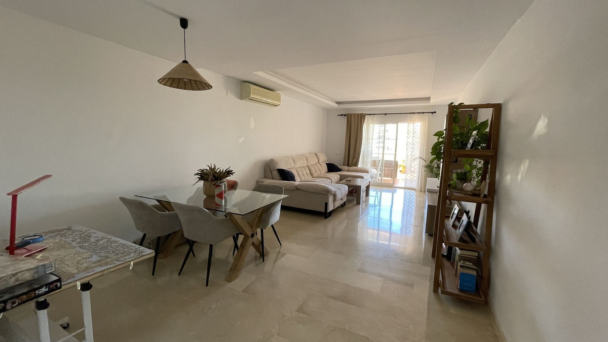 3 Bed Apartment for sale in Estepona Costa Del Sol, Málaga, Spain