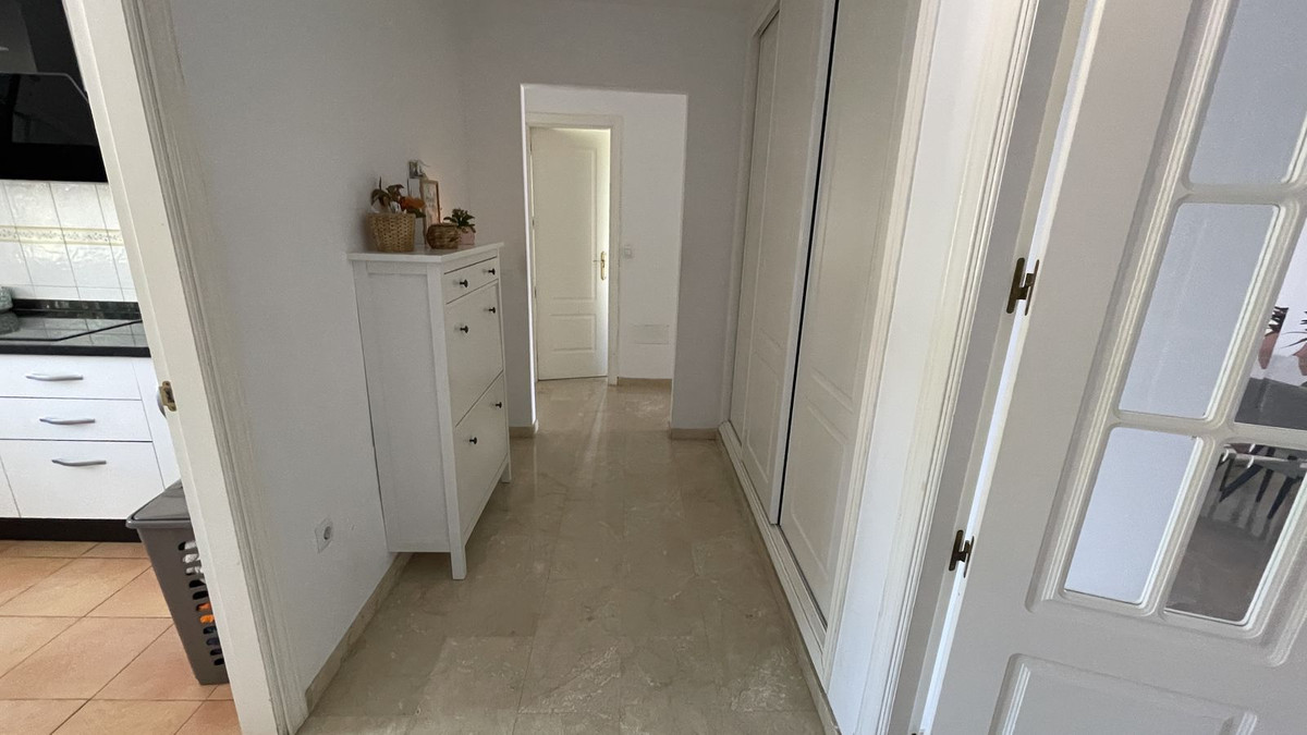 3 Bed Apartment for sale in Estepona Costa Del Sol, Málaga, Spain
