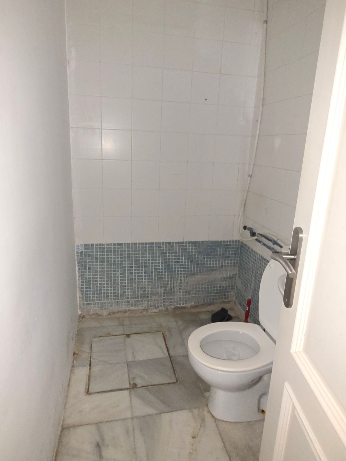 Se vende Local comercial  en Costa Del Sol, Málaga, España