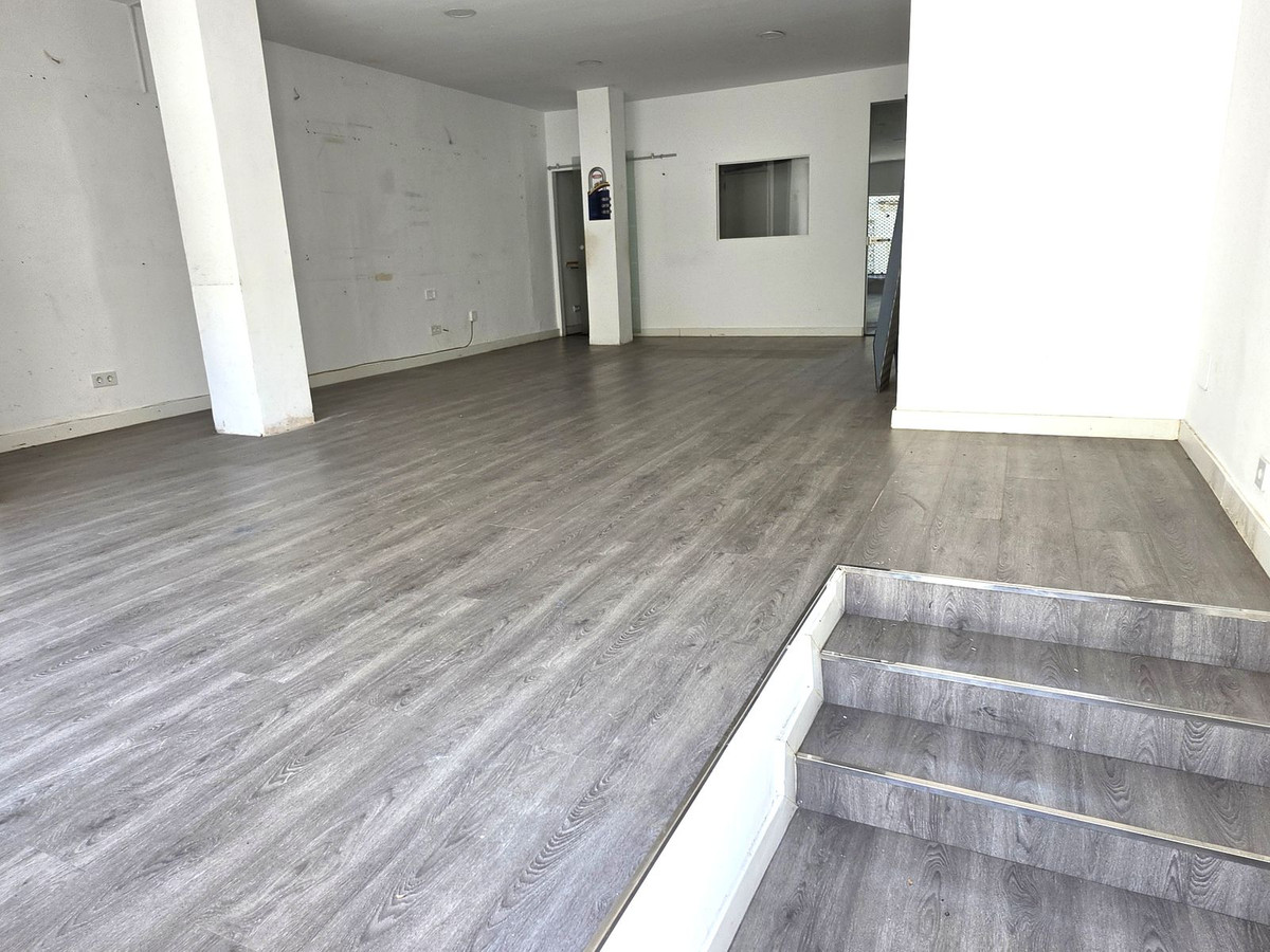 Se vende Local comercial  en Costa Del Sol, Málaga, España