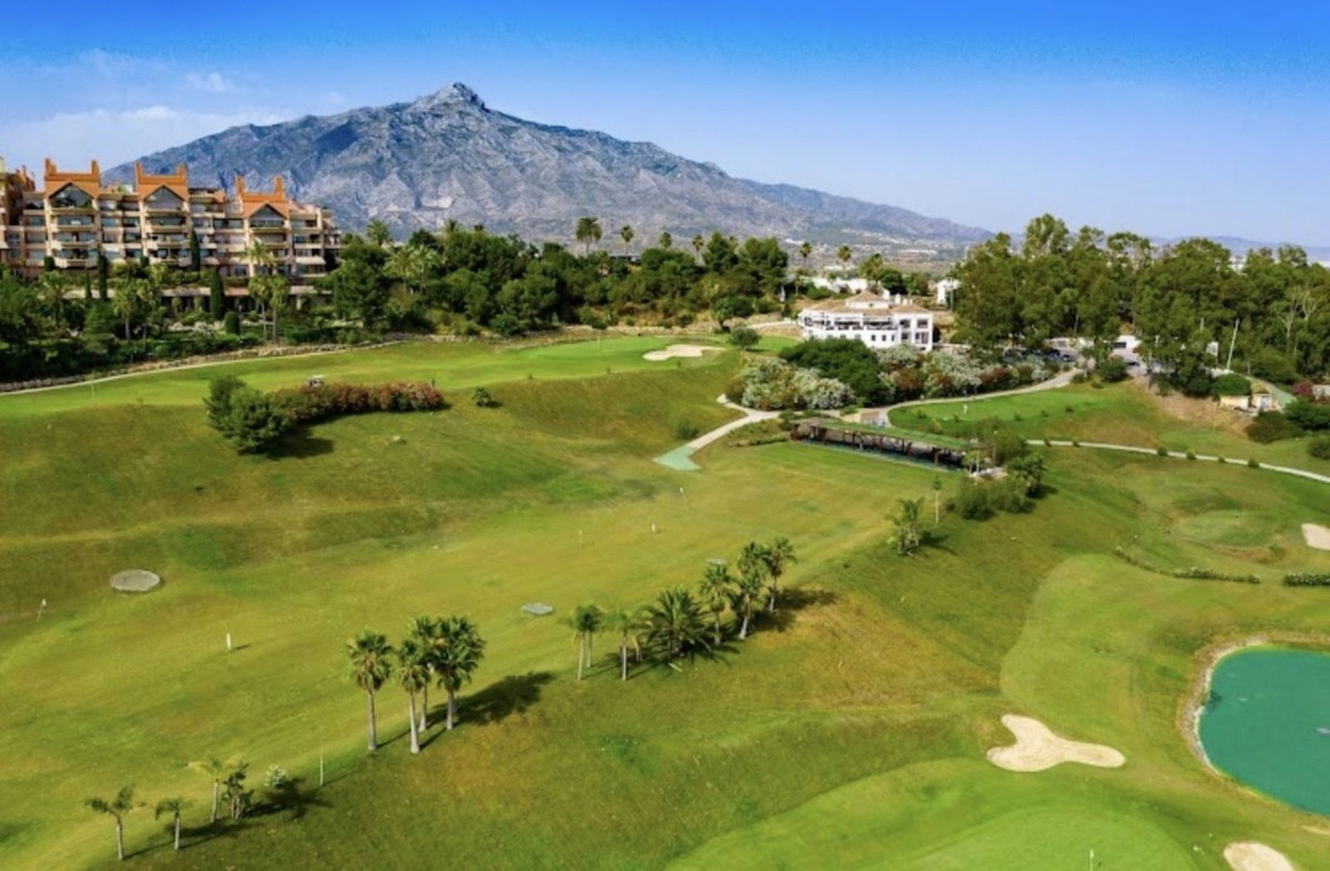 3 Bed Apartment for sale in Nueva Andalucía Costa Del Sol, Málaga, Spain