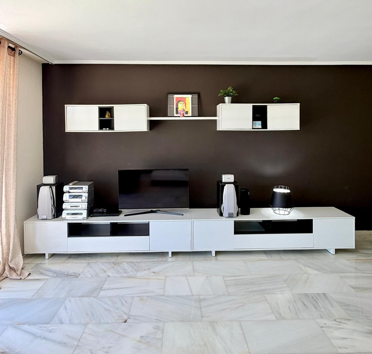 3 Bed Apartment for sale in Estepona Costa Del Sol, Málaga, Spain