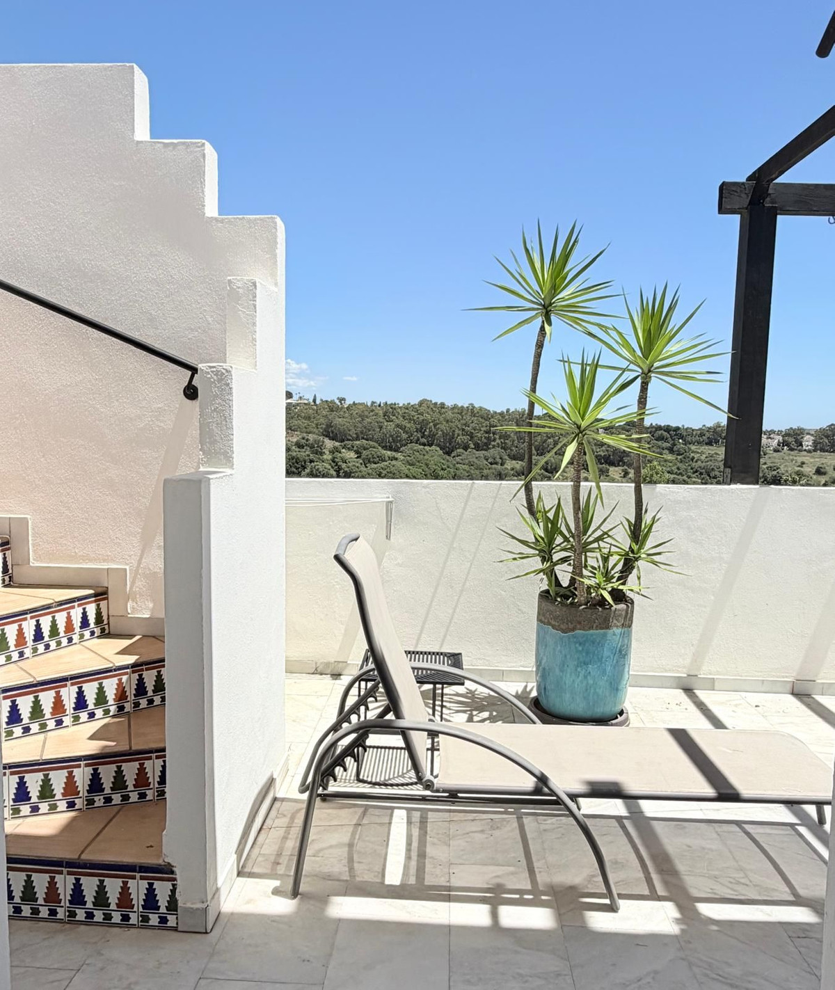 3 Bed Apartment for sale in Estepona Costa Del Sol, Málaga, Spain