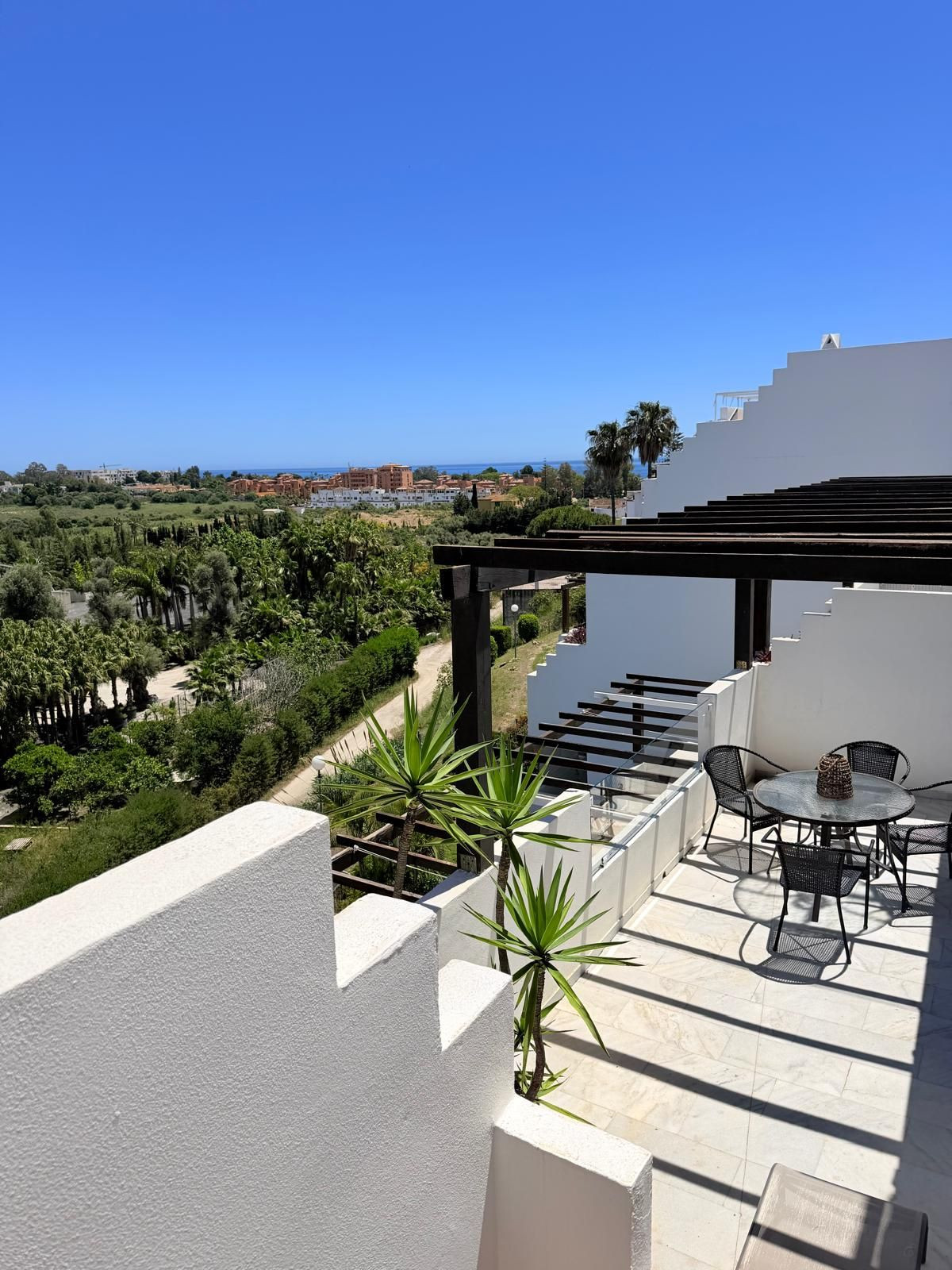 3 Bed Apartment for sale in Estepona Costa Del Sol, Málaga, Spain