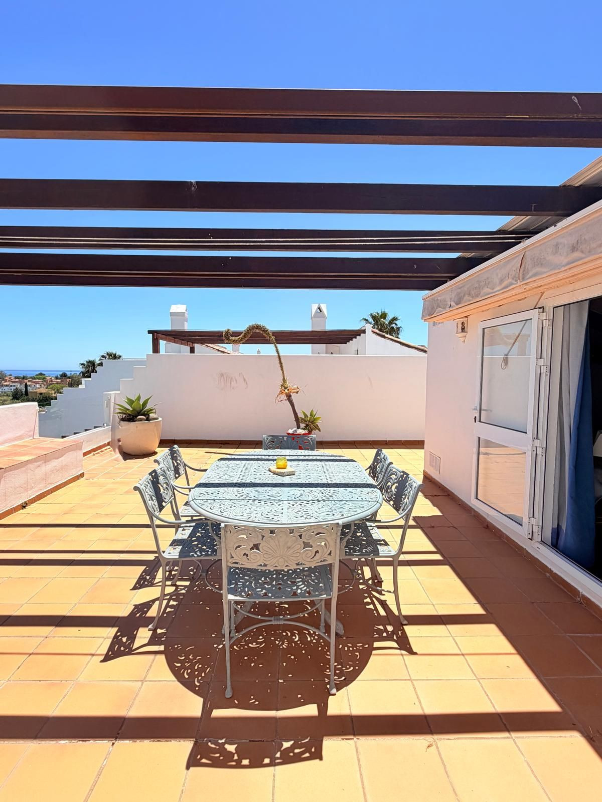 3 Bed Apartment for sale in Estepona Costa Del Sol, Málaga, Spain