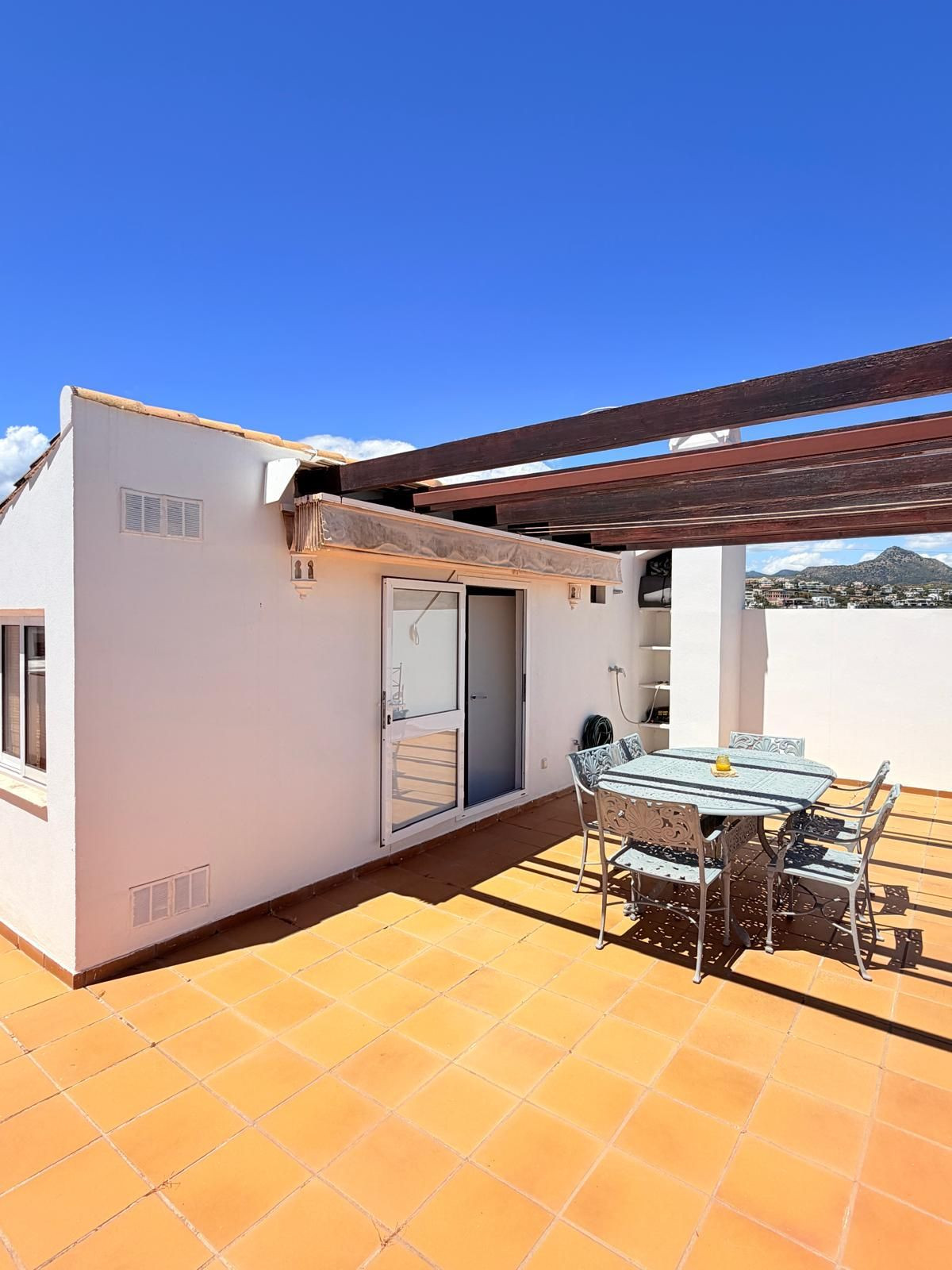 3 Bed Apartment for sale in Estepona Costa Del Sol, Málaga, Spain