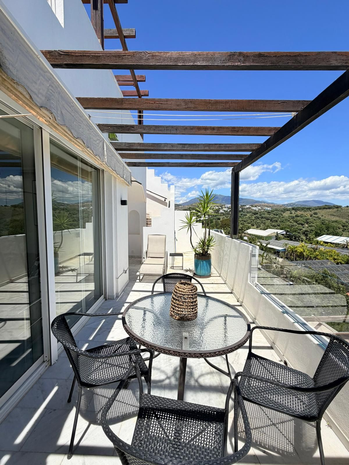 3 Bed Apartment for sale in Estepona Costa Del Sol, Málaga, Spain