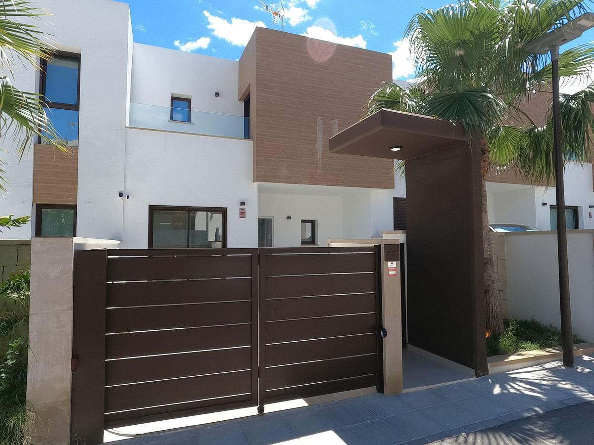4 Bed Townhouse for sale in La Finca Golf Costa Blanca, Alicante, Spain