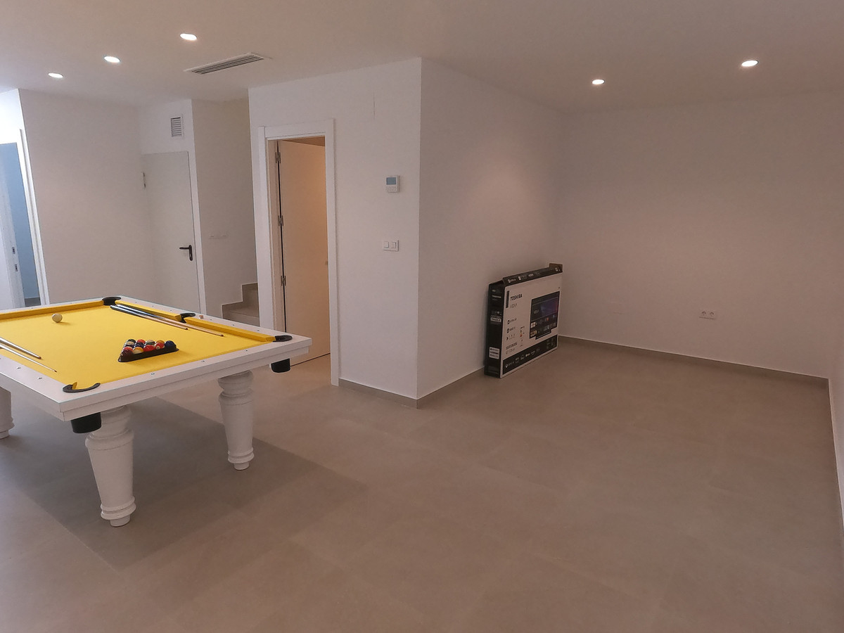 4 Bed Townhouse for sale in La Finca Golf Costa Blanca, Alicante, Spain