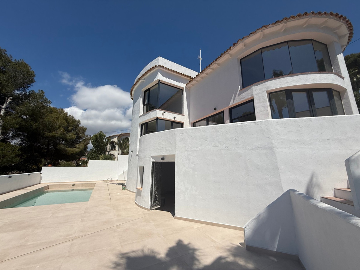 Se vende Villa - Chalet de 4 dormitorios en Costa Blanca, Alicante, España