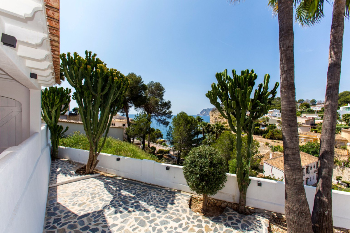 Se vende Villa - Chalet de 4 dormitorios en Costa Blanca, Alicante, España