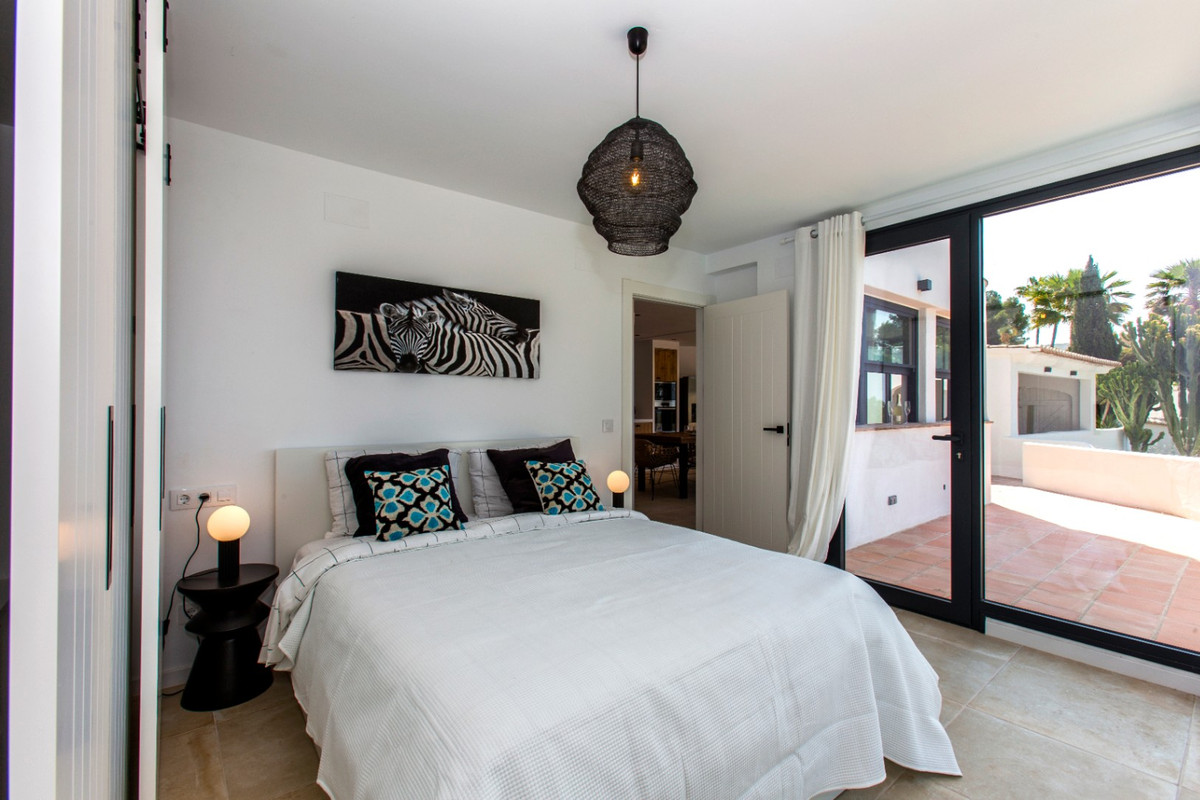 Se vende Villa - Chalet de 4 dormitorios en Costa Blanca, Alicante, España