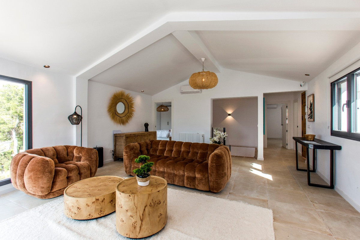 Se vende Villa - Chalet de 4 dormitorios en Costa Blanca, Alicante, España