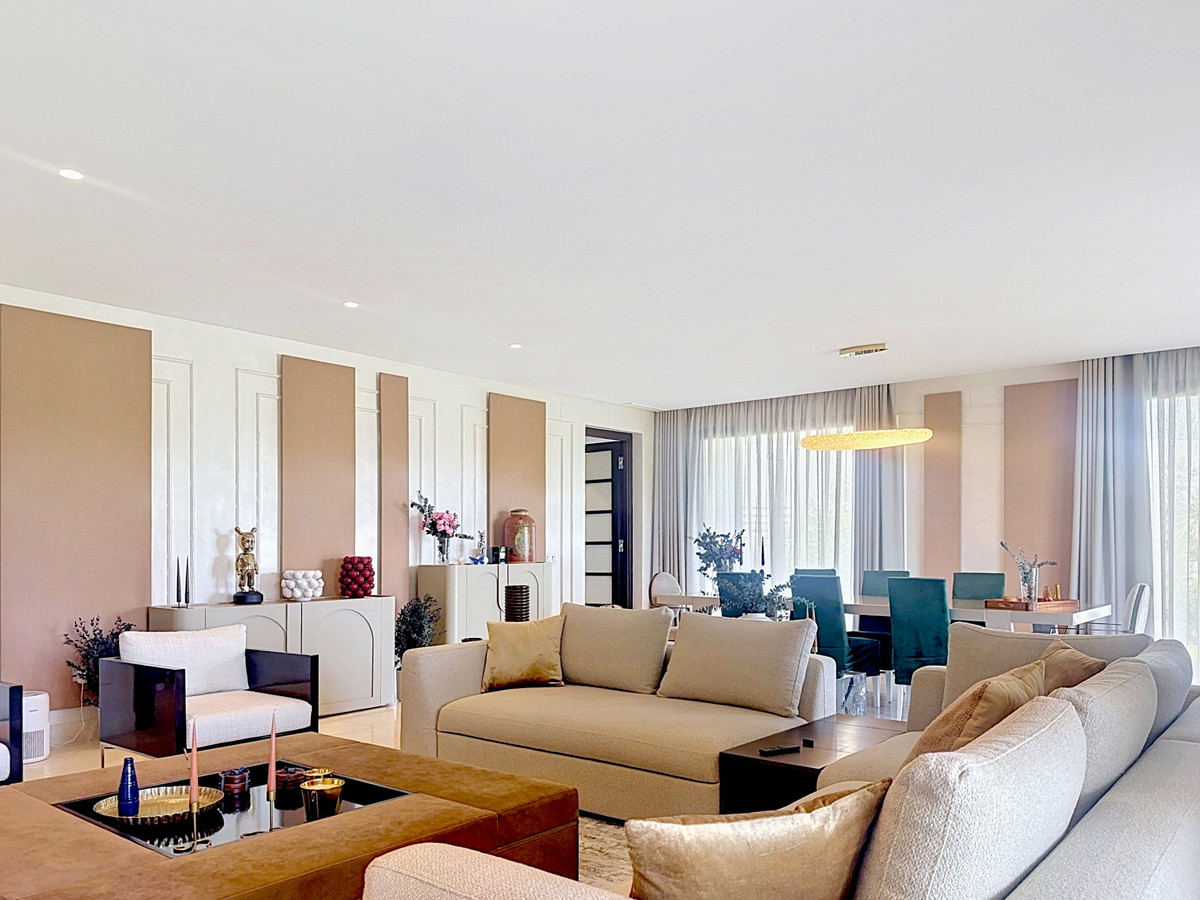 Se vende Apartamento Planta Baja de 4 dormitorios en Costa Del Sol, Cadiz, España