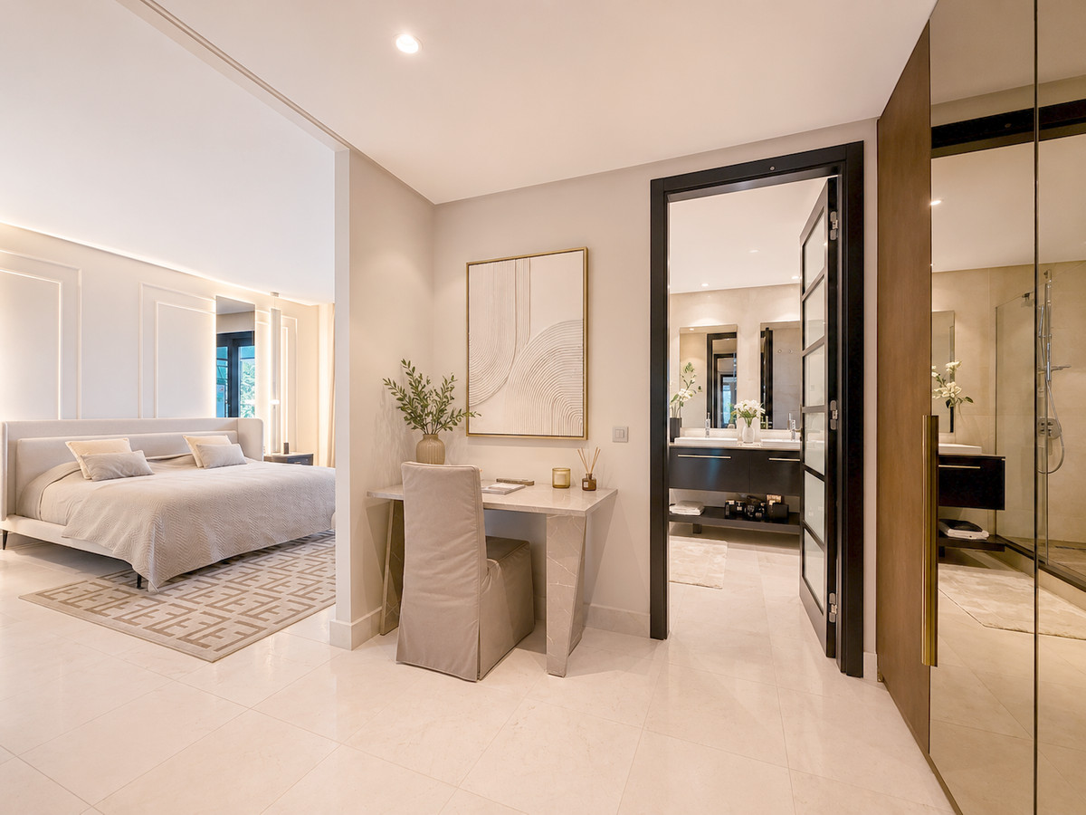Se vende Apartamento Planta Baja de 4 dormitorios en Costa Del Sol, Cadiz, España