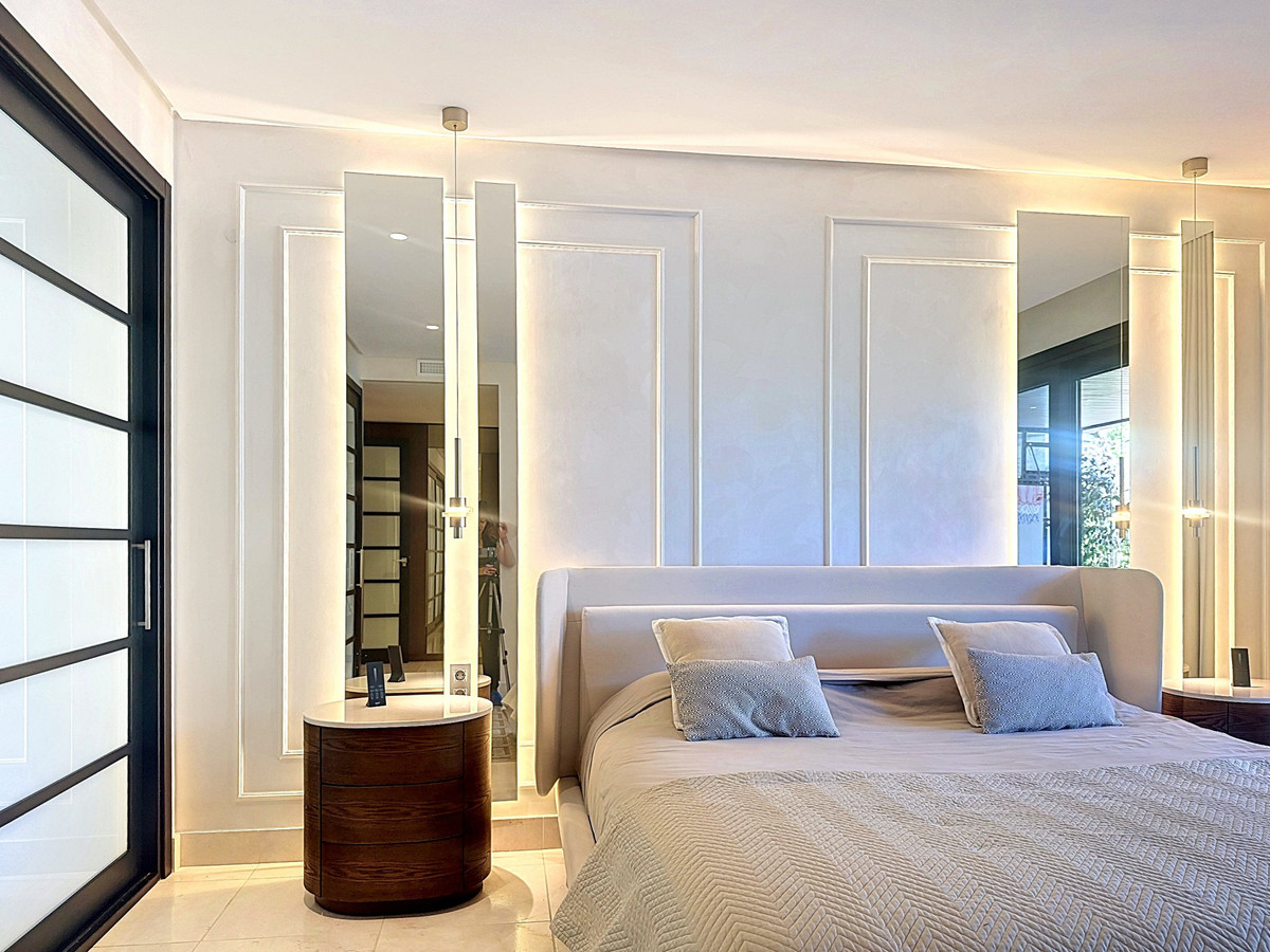 Se vende Apartamento Planta Baja de 4 dormitorios en Costa Del Sol, Cadiz, España