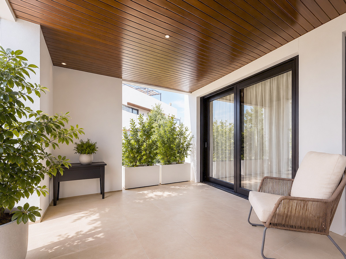 Se vende Apartamento Planta Baja de 4 dormitorios en Costa Del Sol, Cadiz, España