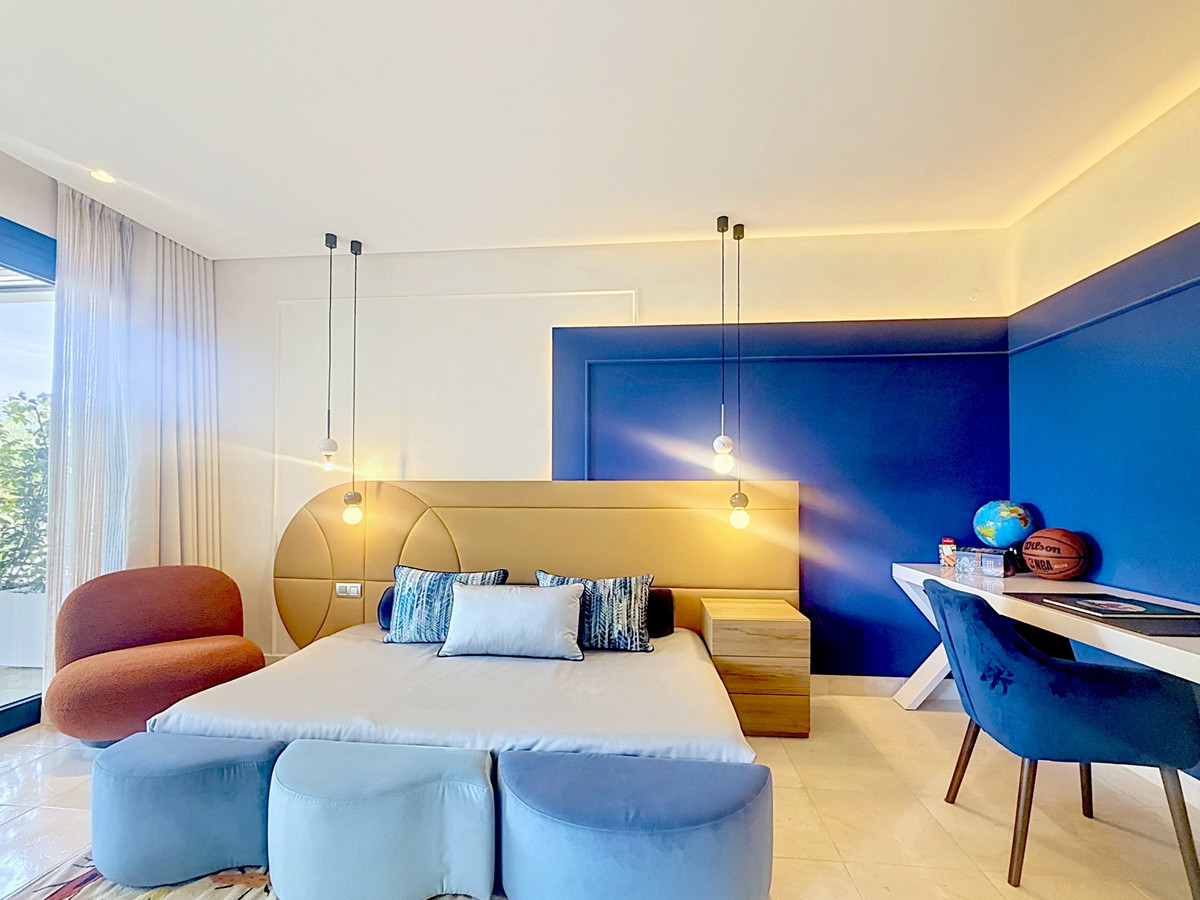 Se vende Apartamento Planta Baja de 4 dormitorios en Costa Del Sol, Cadiz, España