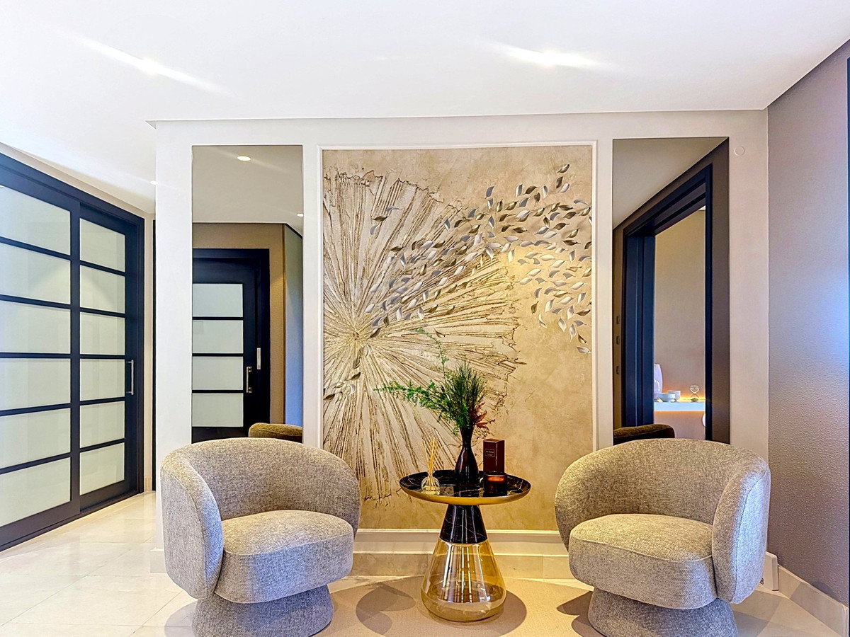 Se vende Apartamento Planta Baja de 4 dormitorios en Costa Del Sol, Cadiz, España