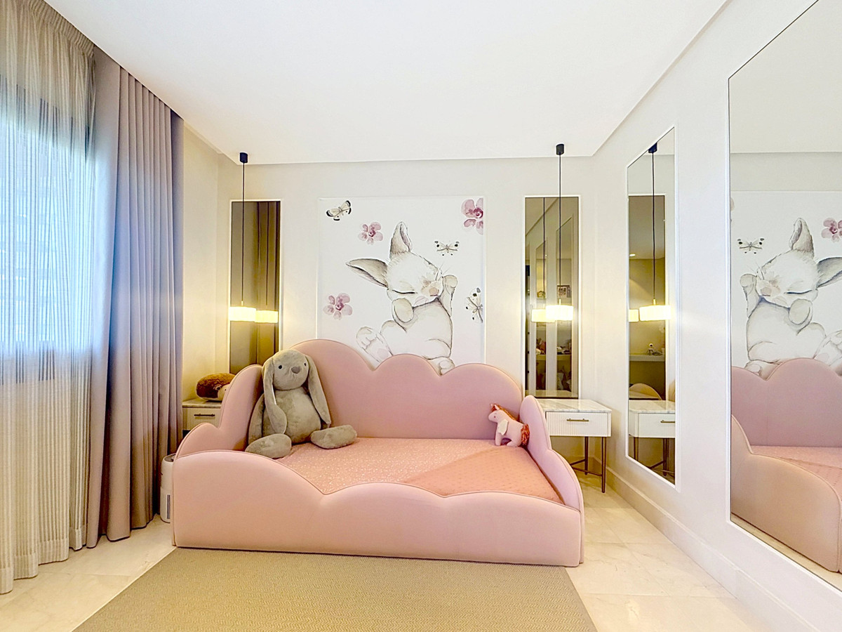 Se vende Apartamento Planta Baja de 4 dormitorios en Costa Del Sol, Cadiz, España