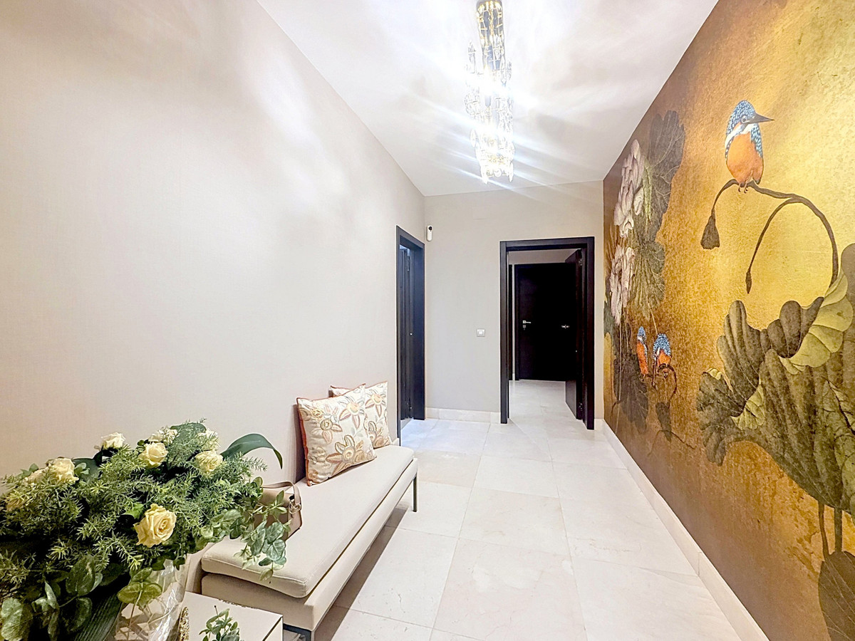 Se vende Apartamento Planta Baja de 4 dormitorios en Costa Del Sol, Cadiz, España
