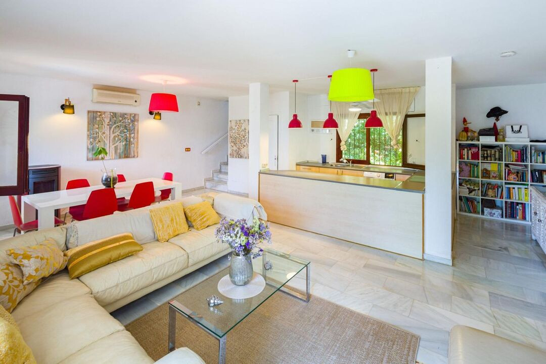 4 Bed Townhouse for sale in Marbella Costa Del Sol, Málaga, Spain