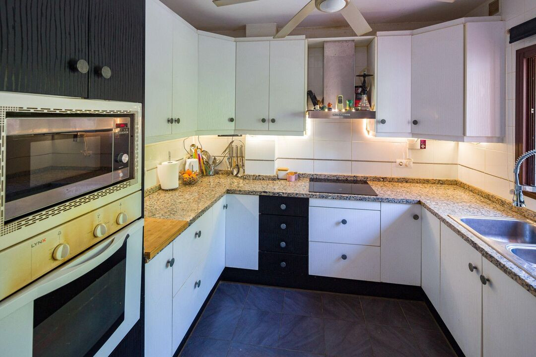4 Bed Townhouse for sale in Marbella Costa Del Sol, Málaga, Spain