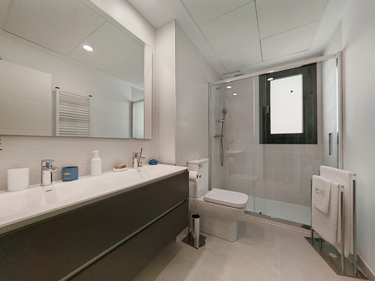 Se vende Adosada de 4 dormitorios en Costa Del Sol, Málaga, España
