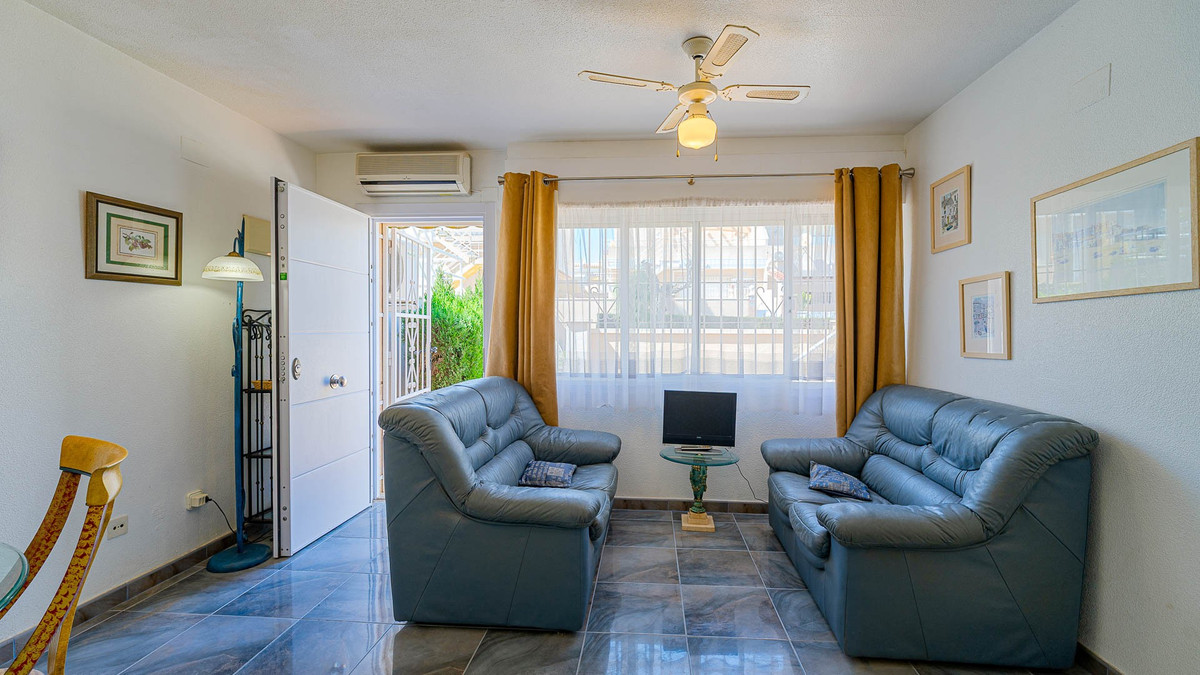Se vende Adosada de 2 dormitorios en Costa Blanca, Alicante, España