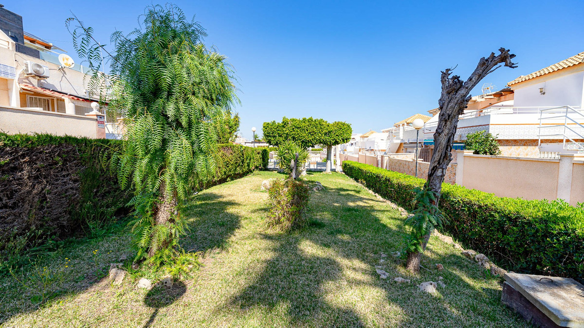Se vende Adosada de 2 dormitorios en Costa Blanca, Alicante, España