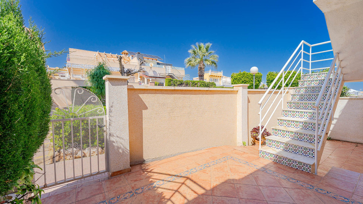 Se vende Adosada de 2 dormitorios en Costa Blanca, Alicante, España
