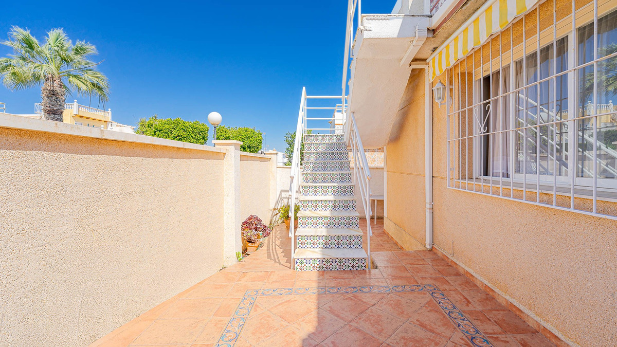 Se vende Adosada de 2 dormitorios en Costa Blanca, Alicante, España