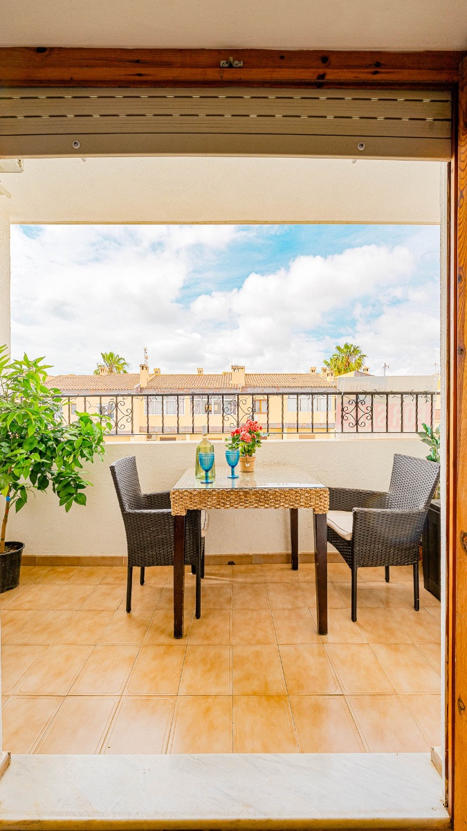 Se vende Apartamento Planta Media de 2 dormitorios en Costa Blanca, Alicante, España