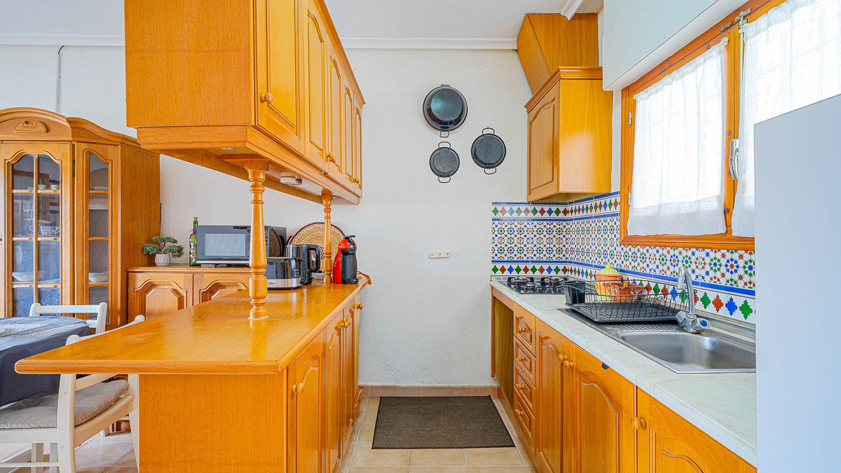Se vende Apartamento Planta Media de 2 dormitorios en Costa Blanca, Alicante, España