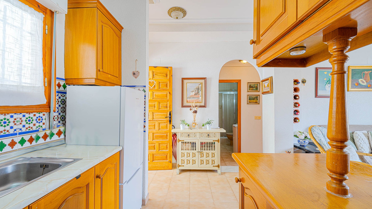 Se vende Apartamento Planta Media de 2 dormitorios en Costa Blanca, Alicante, España