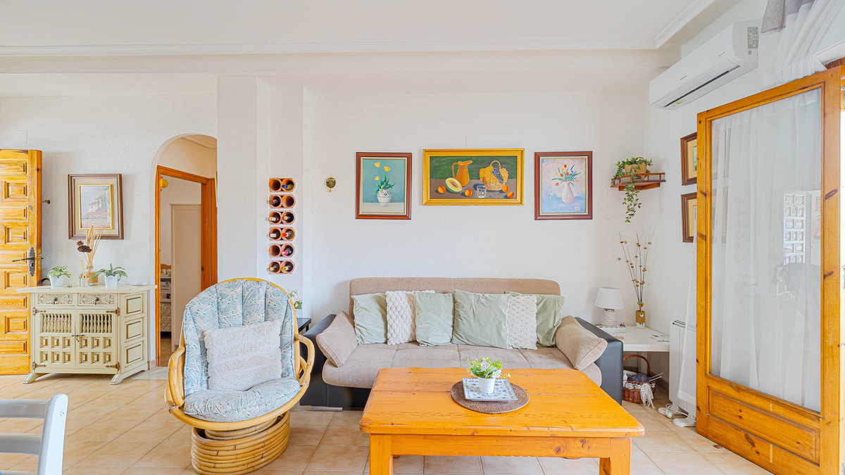 Se vende Apartamento Planta Media de 2 dormitorios en Costa Blanca, Alicante, España