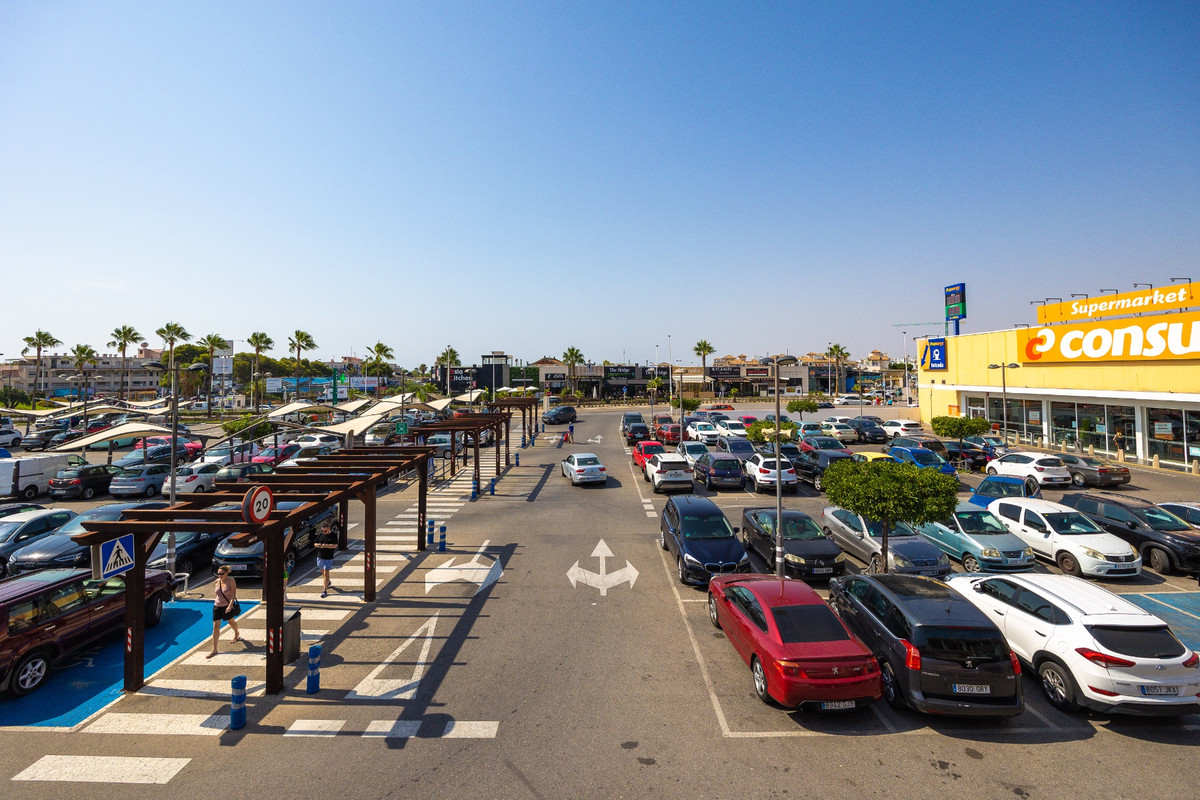 Se vende Apartamento Planta Media de 2 dormitorios en Costa Blanca, Alicante, España