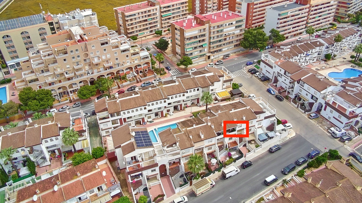 Se vende Apartamento Planta Media de 2 dormitorios en Costa Blanca, Alicante, España