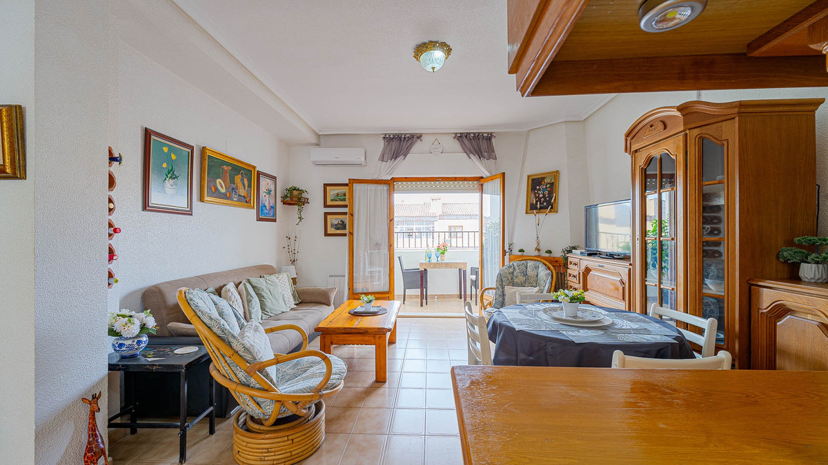 Se vende Apartamento Planta Media de 2 dormitorios en Costa Blanca, Alicante, España