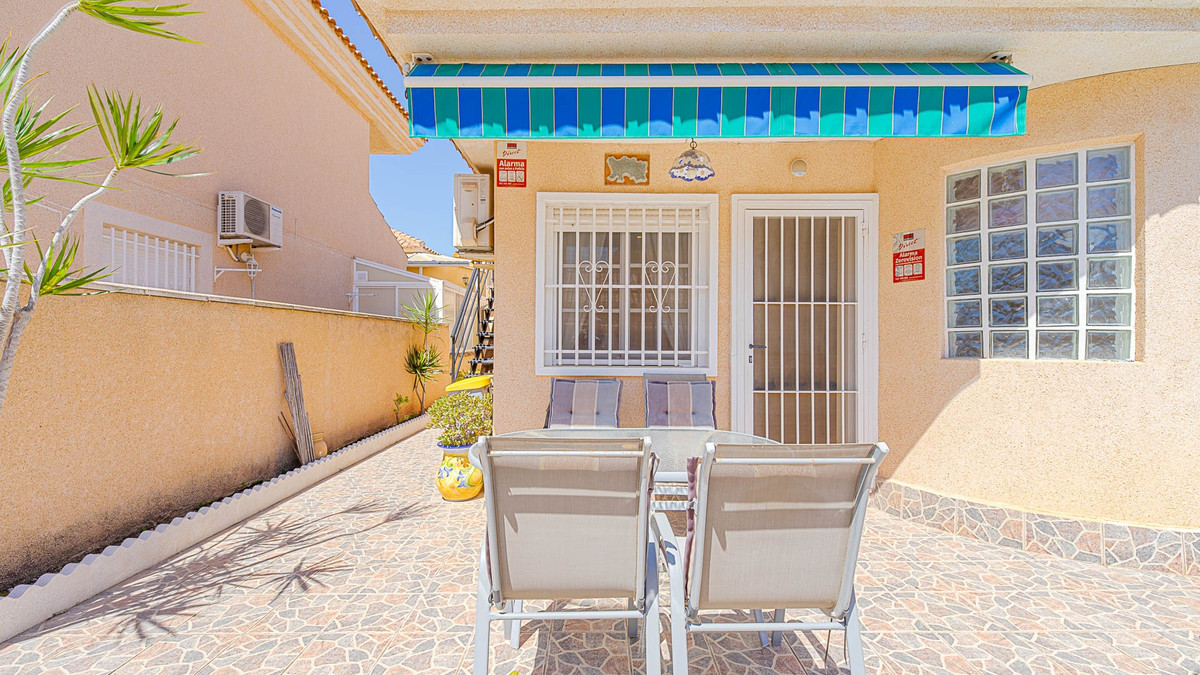 2 Bed Townhouse for sale in Punta Prima Costa Blanca, Alicante, Spain
