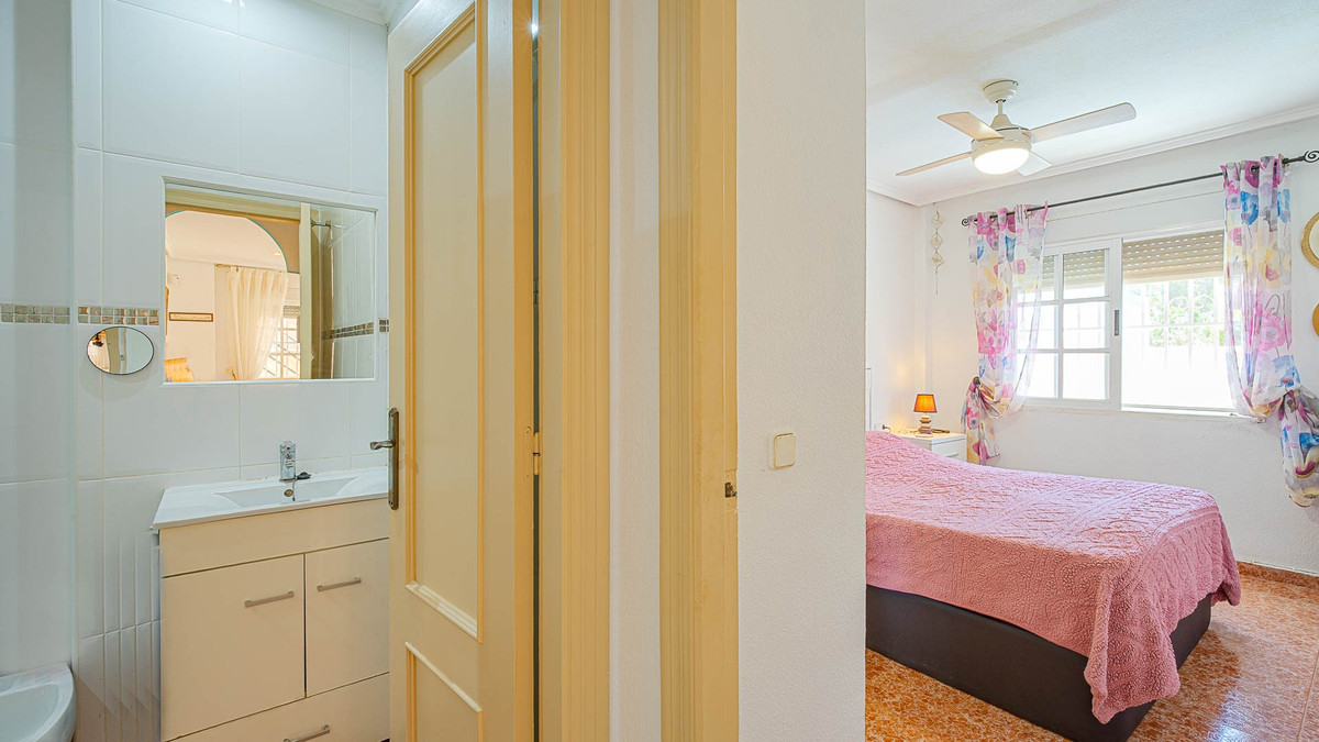 2 Bed Townhouse for sale in Punta Prima Costa Blanca, Alicante, Spain